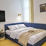 Washington-2 By Interhome * Praga