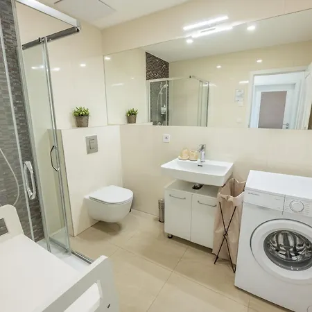 Washington-2 By Interhome *